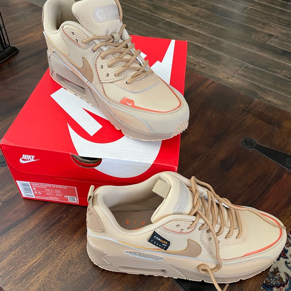 Nike Air Max 90 Womens Shoes Size 8
